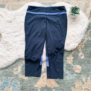 Tangerine Gray & Blue 3/4 Length Athletic Leggings- Size Medium